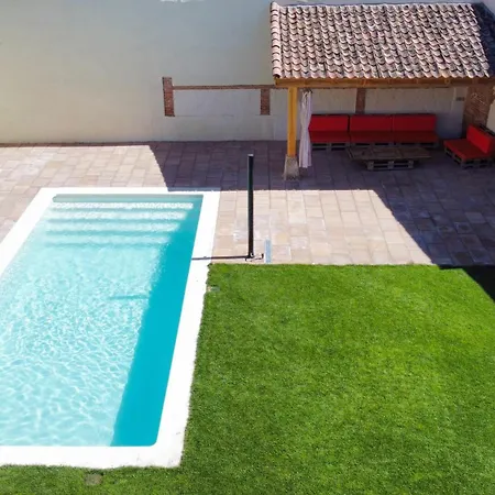 Almudena Holiday home Nava de la Asuncion